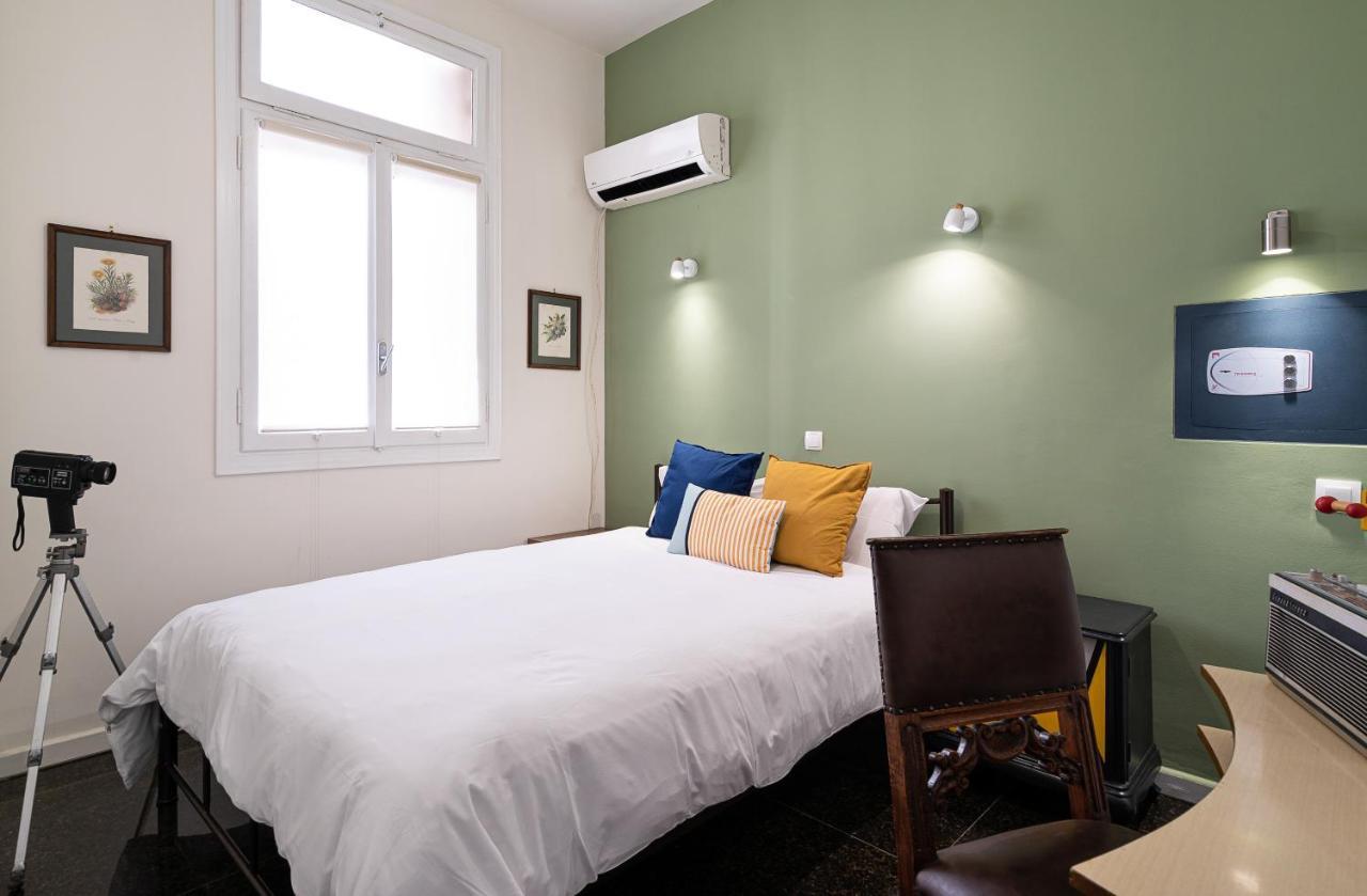Spacious & Artistic Retro 2Bd Apt With Sauna Athènes Extérieur photo