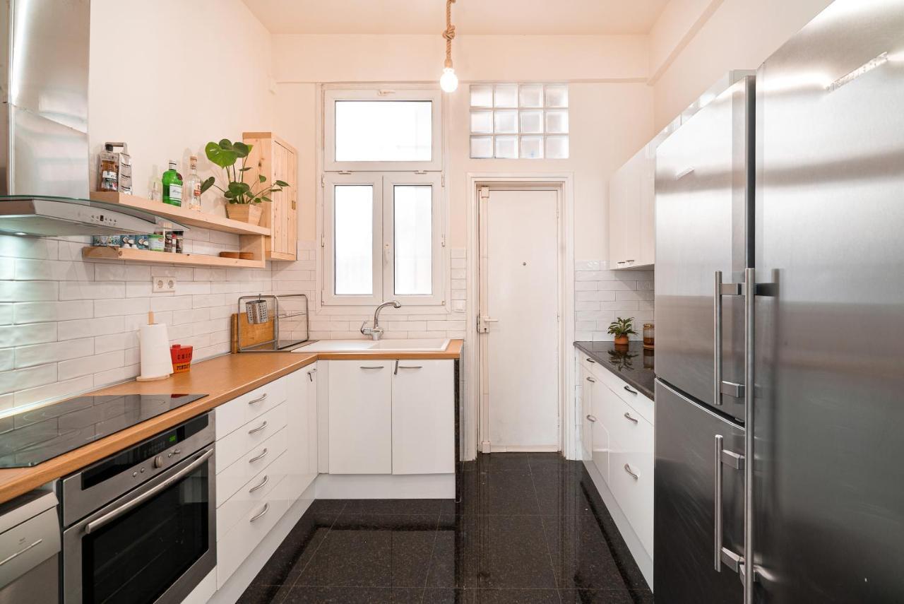Spacious & Artistic Retro 2Bd Apt With Sauna Athènes Extérieur photo
