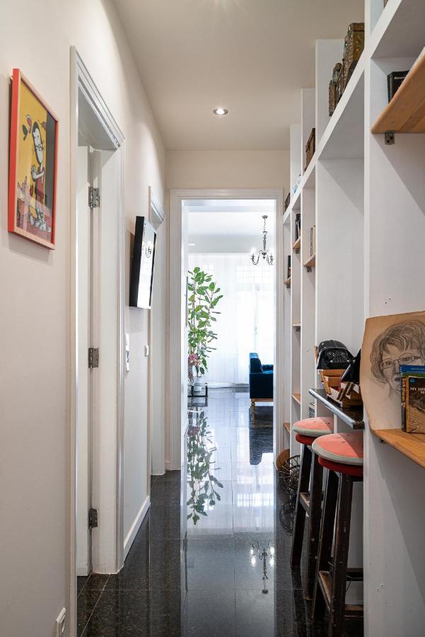 Spacious & Artistic Retro 2Bd Apt With Sauna Athènes Extérieur photo