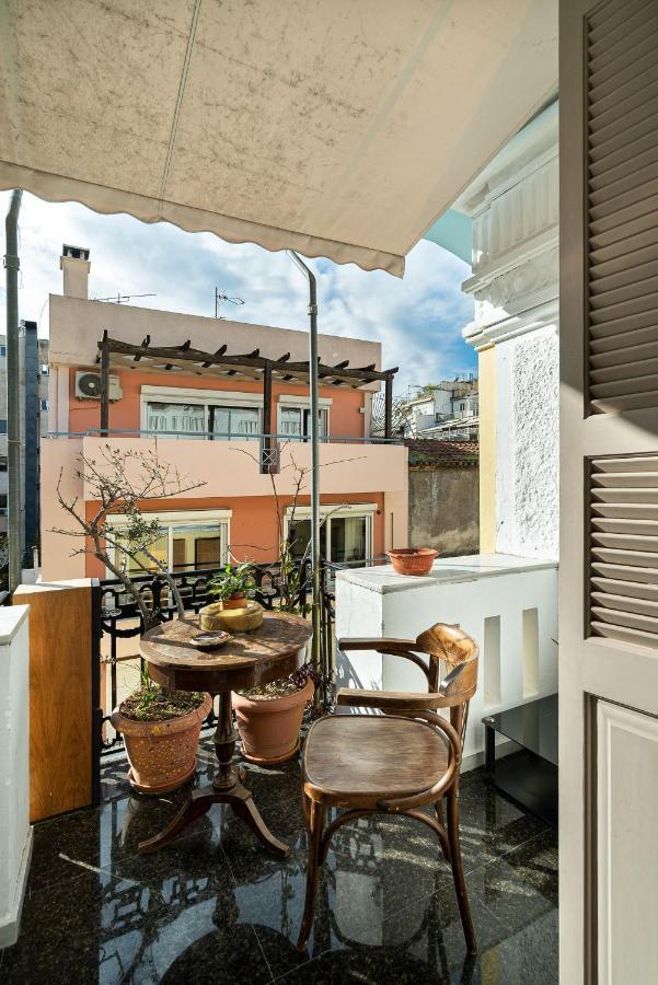 Spacious & Artistic Retro 2Bd Apt With Sauna Athènes Extérieur photo